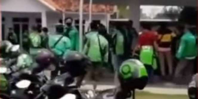 Pelanggan Berkata Kasar, Pengemudi Ojol Datang Bawa Rombongan