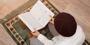 Kocak, Siswa Salah Ucap Hafalan, Dibetulkan Malah Pak Guru Ikutan Salah