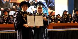 Pendiri Wardah: Wanita Doktor Honoris Causa Pertama dari ITB