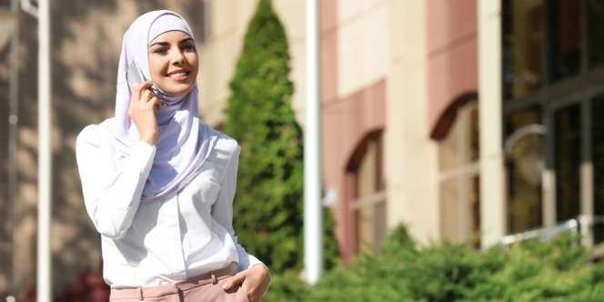 3 Tips Merawat Kerudung Agar Awet