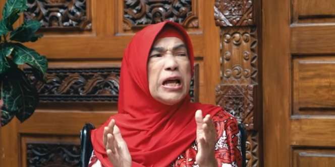 Dorce Gamalama Dikabarkan Koma dan Dirawat di Rumah Sakit