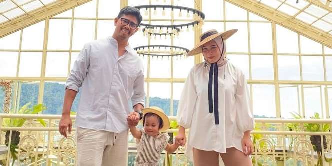 Fitri Tropica Perlihatkan USG Calon Anak Kedua, Wajahnya Mirip Si Sulung?