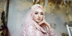 Coba 'Rebus Foundation' demi Makeup Tahan Lama