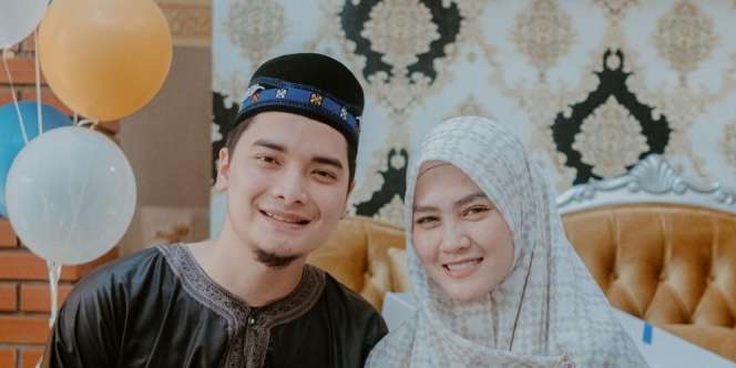 Potret Alvin Faiz dan Henny Rahman Jalani Ibadah Umroh