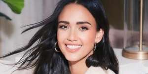 10 Selebriti Tajir Hollywood yang Pilih Hidup Sederhana, Anti Pamer-Pamer!