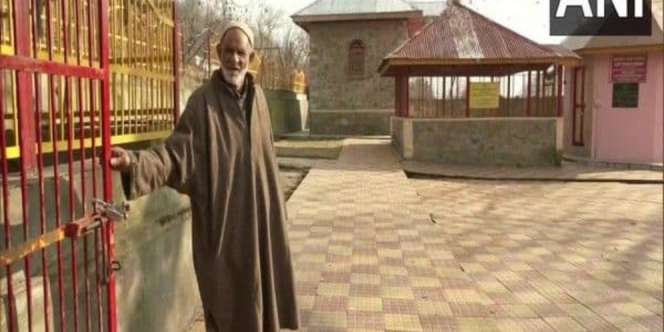 Jadi Simbol Kerukunan, Keluarga Muslim Ini Bertahun-tahun Jaga Kuil Hindu