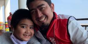 Makin Besar! Ini 5 Potret Anak Sulung Ustaz Solmed & April Jasmine