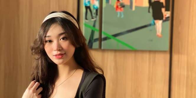 Livy Renata Cueki DM Hotman Paris