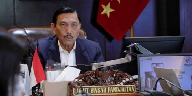 Menko Luhut Pertimbangkan Pelonggaran, Warga Sudah Vaksin Lengkap Boleh Jalan-Jalan