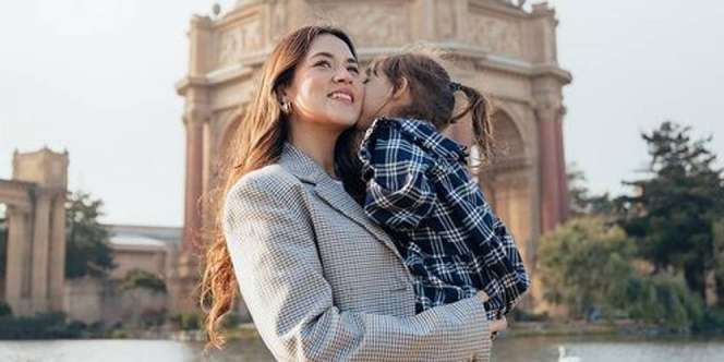 Keseruan Ultah Putri Raisa Bertema Enchanto