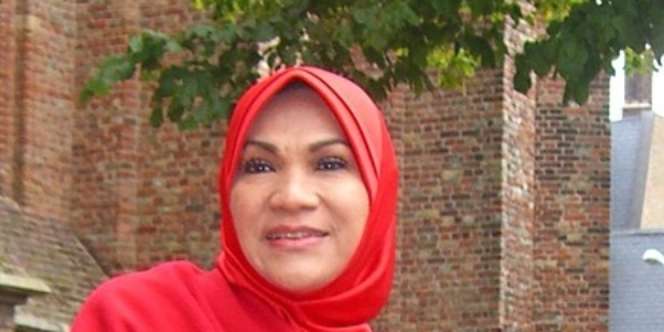 Dikembalikan ke Kodrat Saat Lahir, Dorce Gamalama Dimakamkan Sebagai Laki-laki