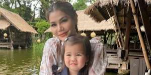 DJ Katty Butterfly Unggah Foto Saat Tunaikan Sholat: `Aku Mau Sembuh Ya Allah`