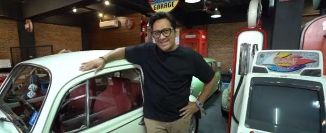 Andre Taulany Unggah Foto Jadul Keluarga: 'Pantes Anaknya Imut'