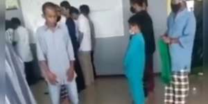 Viral! Pria Salah Hadap Kiblat Pas Sholat Jemaah, Diingatkan Malah Ngamuk
