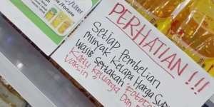 Viral Syarat Beli Minyak Goreng Wajib Bawa Fotocopy KK dan Sertifikat Vaksin Covid-19