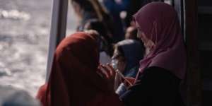 Gadis India Dilarang Tarik Uang di Bank karena Berhijab
