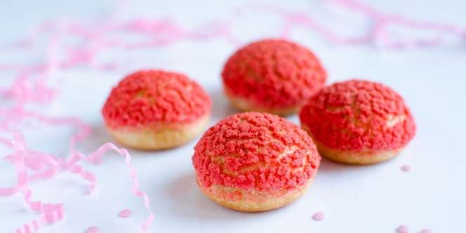 Manis dan Minimalis! Kreasi Kue Golden Puff Ini Bisa Jadi Kado yang Romantis