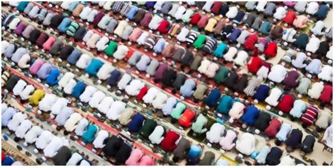 Hukum Sholat Gerhana Bulan dan Tata Caranya yang Memiliki Dua Kali Rukuk di Tiap Rakaat