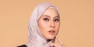 Tutorial Makeup Flawless dan Natural untuk Acara Formal