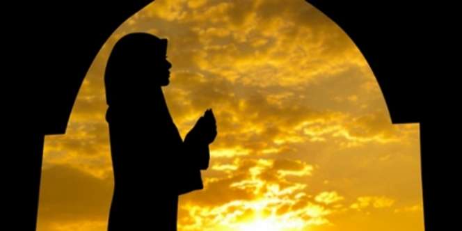 Berdoa Artinya Ibadah yang Paling Mulia: Ketahui Dalil, Waktu Mustajab, dan Manfaatnya
