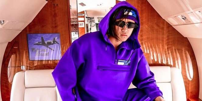 Deretan Koleksi Kontroversial Rancangan Desainer Arnold Putra: Bahan dari Tulang Belakang Hingga Iga Manusia
