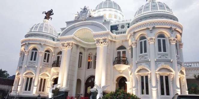 Intip Istana Crazy Rich Super Mewah, Dibangun untuk Keluarga Semua Berlapis Emas
