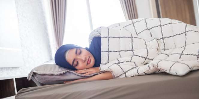 3 Jenis Makanan yang Bisa Membentu Lebih Mudah Terlelap