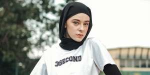 Clothing Brand Lokal 3Second dan Greenlight Bawa Adat Sunda dan Jalanan Kota untuk Melenggang di Paris Fashion Show