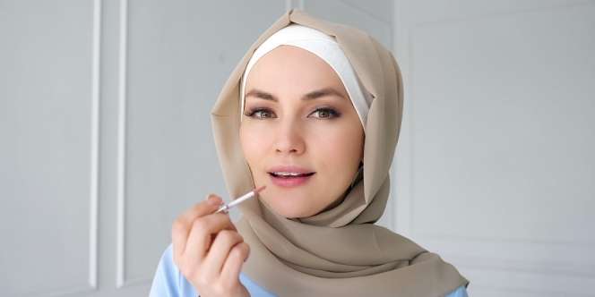 Mencoba Water Light Tint, Juicy Mousse Tint dan Juicy Tint dari A'Peau, Apa Bedanya?