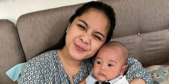 Nagita Stok ASI Satu Kulkas untuk Rayyanza, Banyak yang Penasaran Caranya
