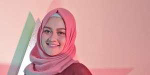 Potret Terbaru Ika D'Academy 2, Makin Memesona dengan Berhijab