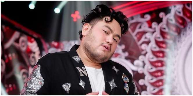 Pasca Hebohkan Medsos, Nassar Ajak Netizen Jadi King & Queen