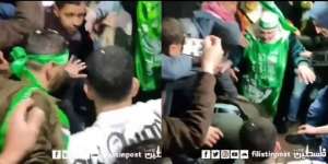 Video Haru Pemuda Palestina Bersujud di Kaki Ibunda Setelah 20 Tahun Hidup di Penjara Israel