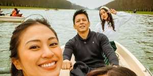 Ariel Unggah Foto Bareng Tyna dan Anya, Warganet Sibuk Jodohin
