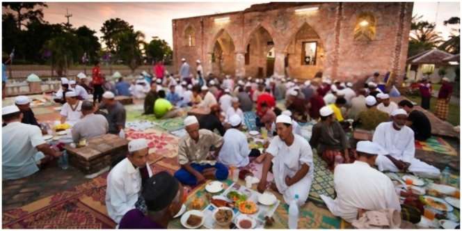 7 Hal yang Harus Dihindari saat Bulan Ramadan, Salah Satunya Melewatkan Sahur