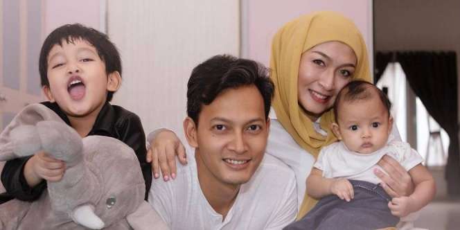 Istri Melahirkan `Jagoan` Lagi, Ini Nama Putra Ketiga Fedi Nuril dan Maknanya