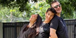 Ademnya Keluarga Maudy dan Erik Meijer, Putranya Makin Ganteng!