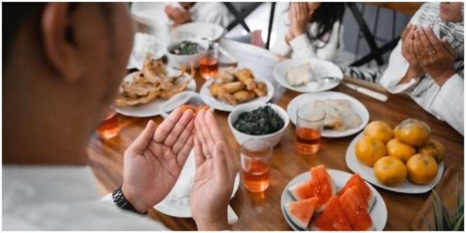 Doa Berbuka Puasa Senin-Kamis, Beserta Niat dan Keutamaan Mengerjakannya