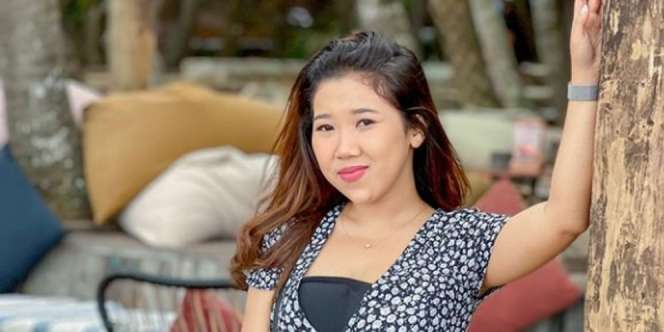 Kiky Saputri Tampil Bak Istri Pejabat, Warganet: 'Cantik Paripurna'