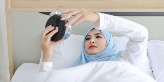 Tips Memilih Jam Tidur yang Tepat untuk Atasi Jerawat