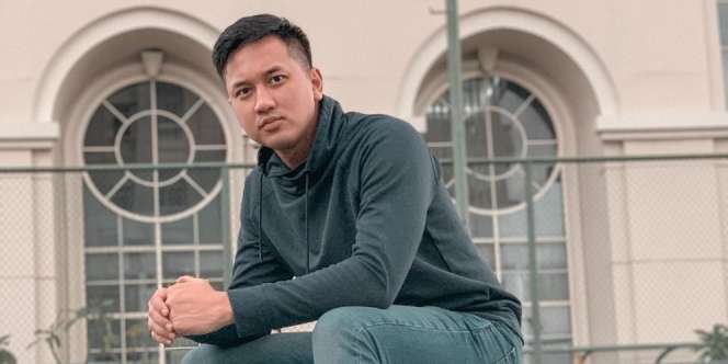 Pesinetron Chris Ryan Mengaku Jadi Korban Robot Trading, Rugi Rp30 Miliar