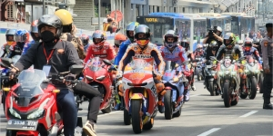 Tangkap Momen Euforia MotoGP di Jakarta Pakai Smartphone, Epic Banget!