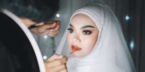 Calon Pengantin, Lakukan 6 Hal Biar Riasan Tak 'Longsor' di Hari Pernikahan