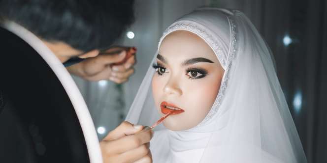 Calon Pengantin, Lakukan 6 Hal Biar Riasan Tak 'Longsor' di Hari Pernikahan