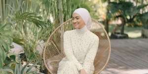 Gaya Sederhana Gak Selalu Boring, Begini Tampil Stand Out ala Ayudia Chaerani dan Tsana