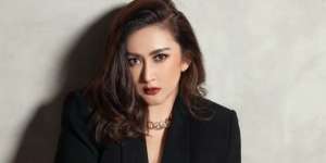 Potret Nafa Urbach Pamer Baby Bump, Netizen Penasaran Siapa Bapaknya