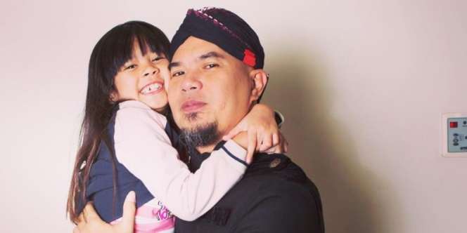 Maia Estianty Berikan Kue Ultah ke Safeea, Ahmad Dhani: `Itu Konten`