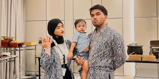 Berangkat Umroh Bersama Thariq Halilintar, Fuji Diharapkan Berhijab