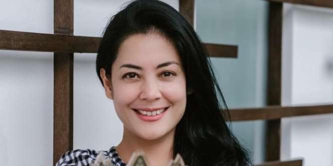 Kisah Lulu Tobing Pertama Kali Umroh, Dulu Selalu Menolak