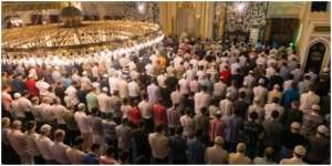 Tata Cara Sholat Tarawih 11 Rakaat dan Witir 3 Rakaat, Lengkap dengan Bacaan Niatnya